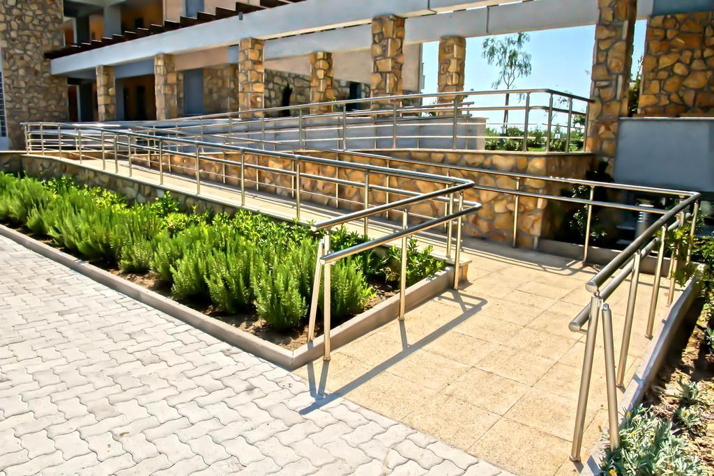 Aparthotel Cavos Fokidos Chiliadou  Esterno foto